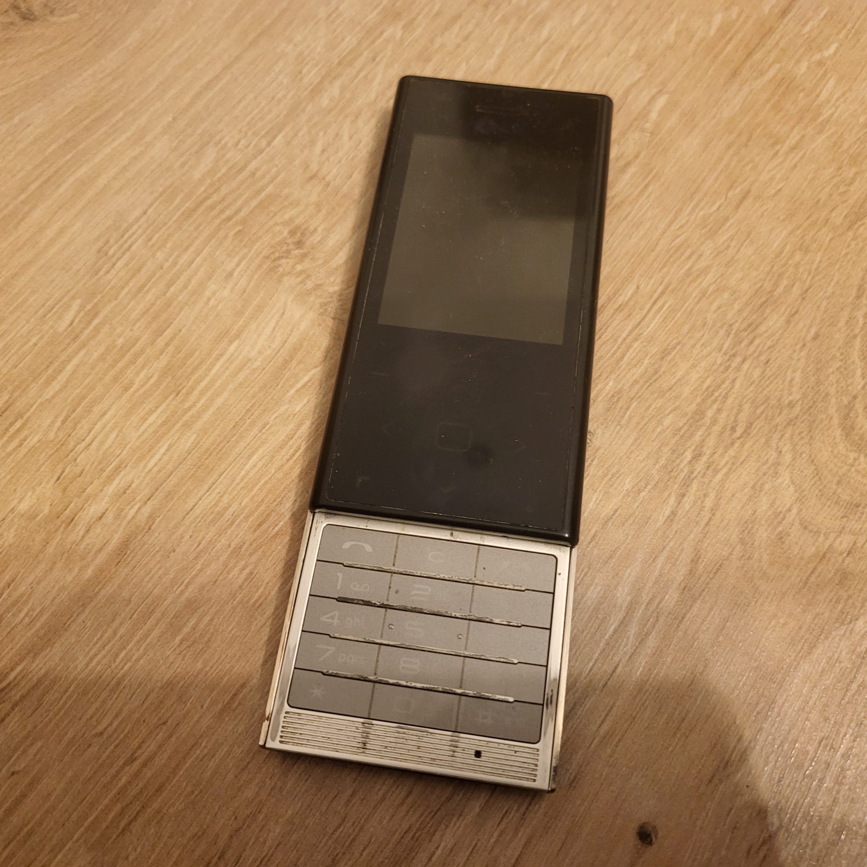 LG BL20
